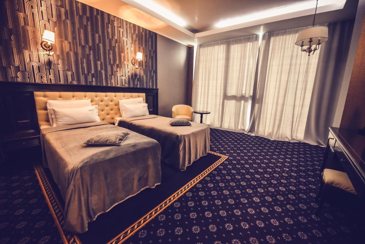 Hotel Spa Ice Resort Ghiroda Exterior foto